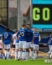  安东尼奥戴帽西汉姆联主场大胜狼队重燃欧战希望