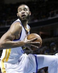  小杰克逊禁区筑起禁飞区献6次封盖,灰熊大胜马刺士气高涨