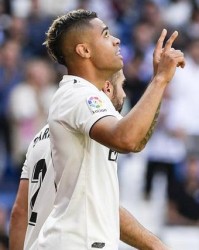  斯图加特青年才俊闪耀，十九岁小将梅开二度