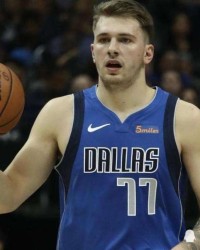  东契奇达成赛季第60次三双成就  