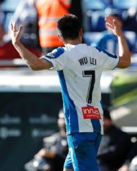  法兰克福前锋科尔皮安卡斯破进球荒终获首球  