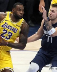  浓眉哥带伤出战湖人加时险胜独行侠保排名