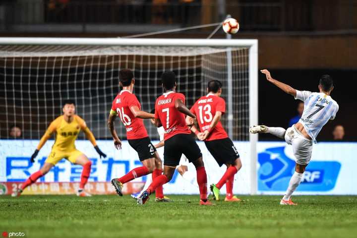  昂热保级关键战告捷 主场气势压制对手  